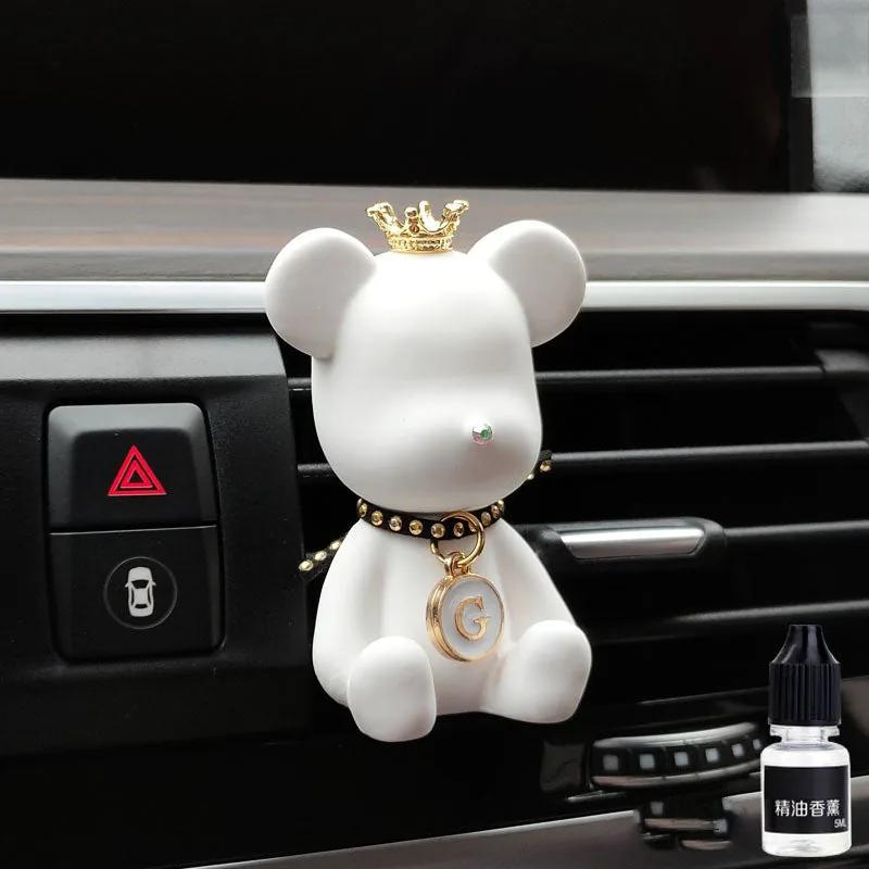 Air outlet fragrance clip — white riveted bear