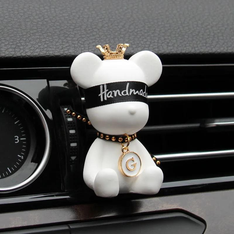 Air outlet fragrance clip — white blindfolded bear